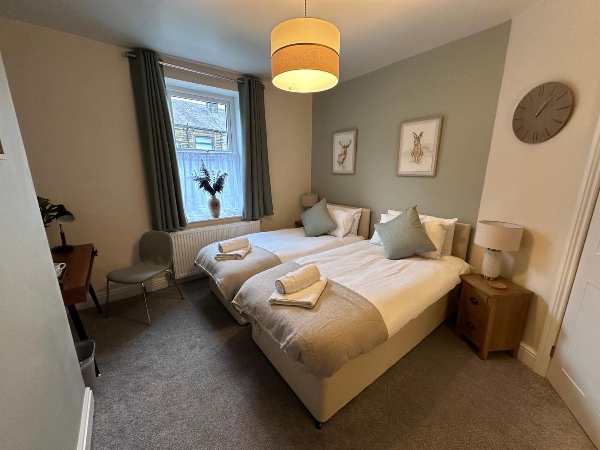 Prince St Cottage - Haworth - Sleeps 4 Kültér fotó